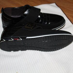Men's shoes